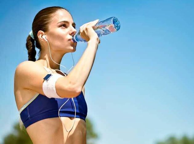 Drinking water while jogging