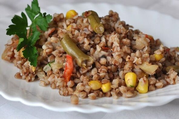 Buckwheat with added vegetables will strengthen the results of the diet